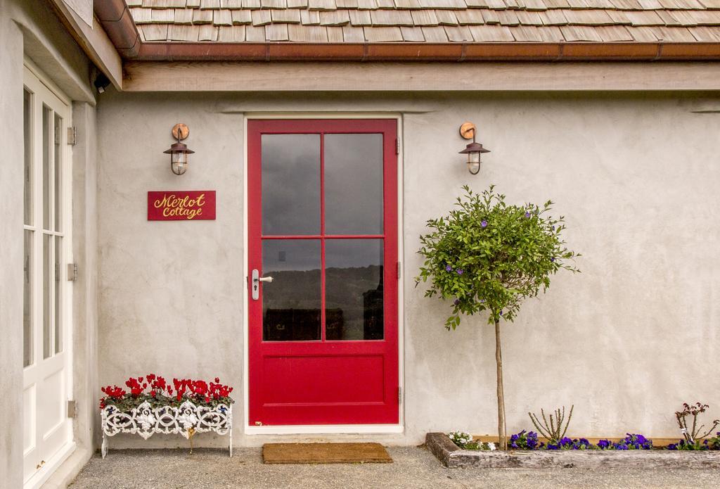 Mudbrick Cottages Oneroa Экстерьер фото