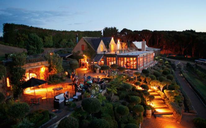 Mudbrick Cottages Oneroa Экстерьер фото